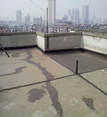 莎车漏水维修 楼顶漏水是什么原因，楼顶漏水维修方法是什么?